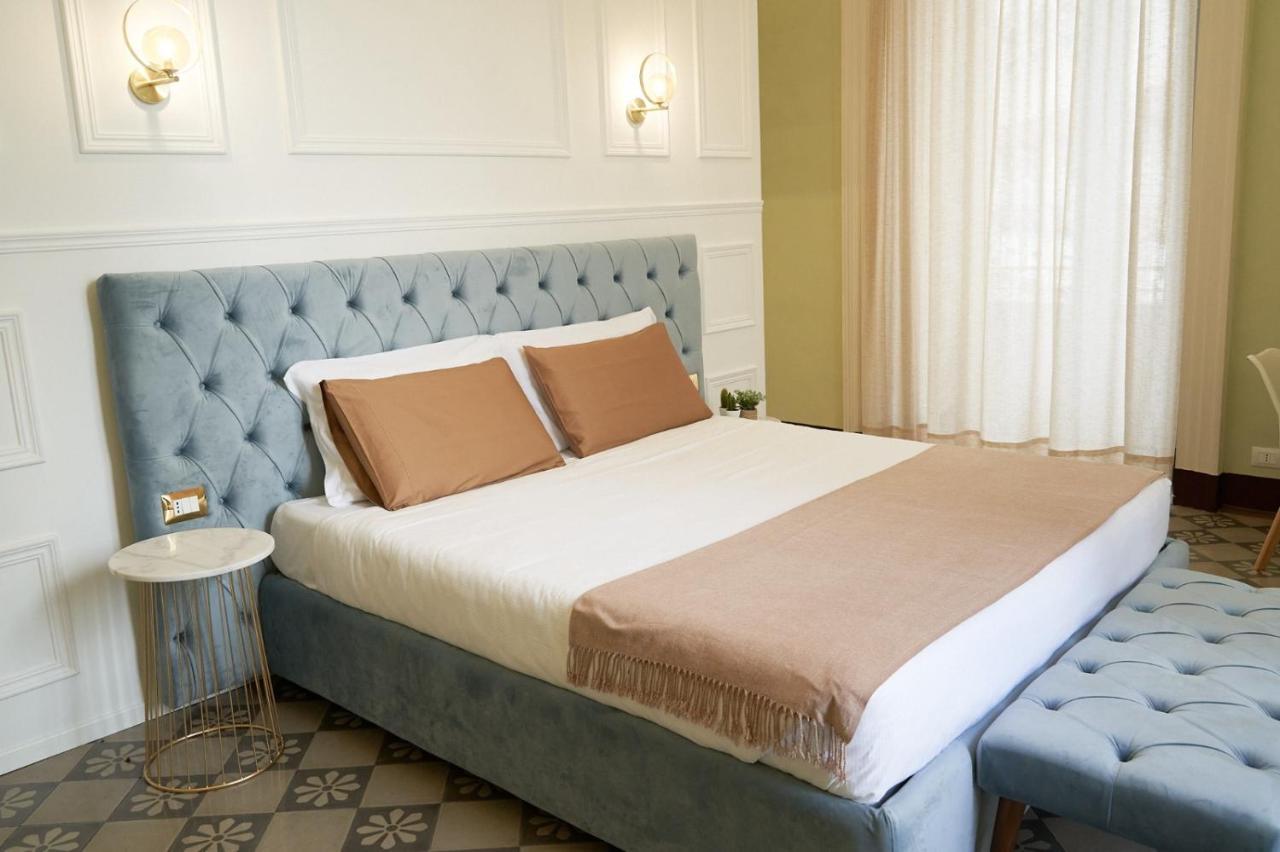 Toscano Palace Luxury Rooms 卡塔尼亚 外观 照片