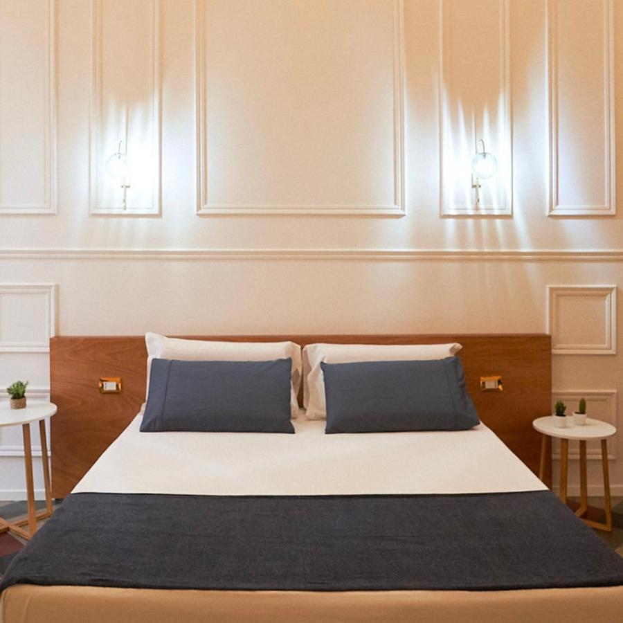Toscano Palace Luxury Rooms 卡塔尼亚 外观 照片