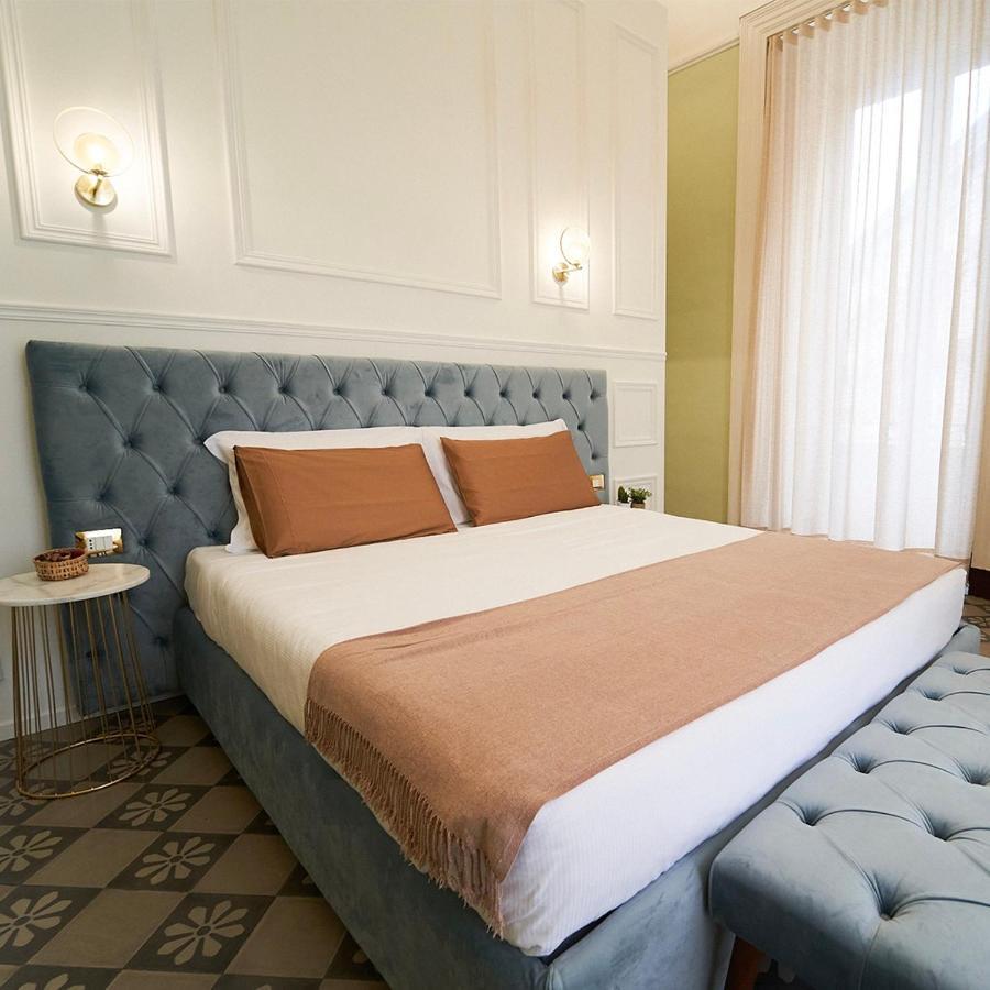 Toscano Palace Luxury Rooms 卡塔尼亚 外观 照片