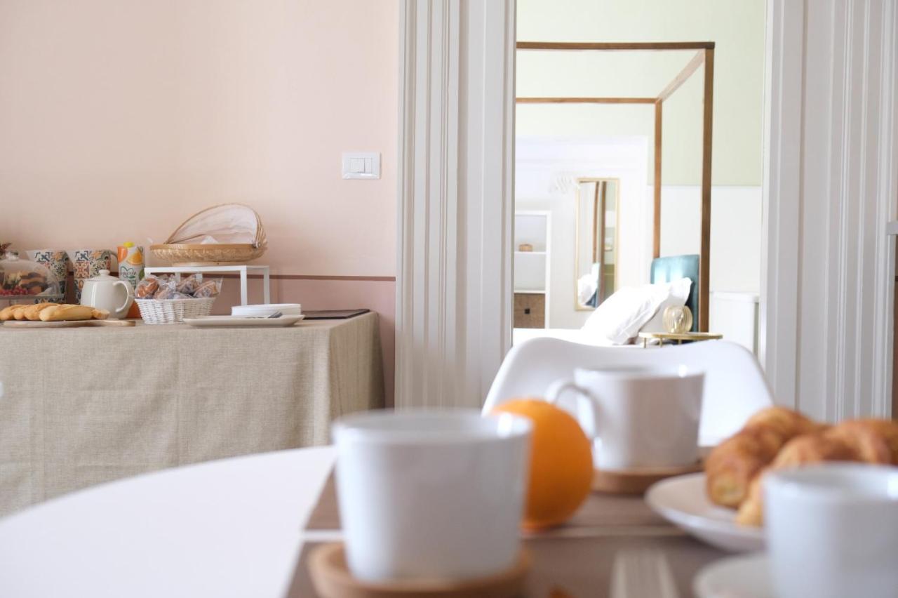 Toscano Palace Luxury Rooms 卡塔尼亚 外观 照片