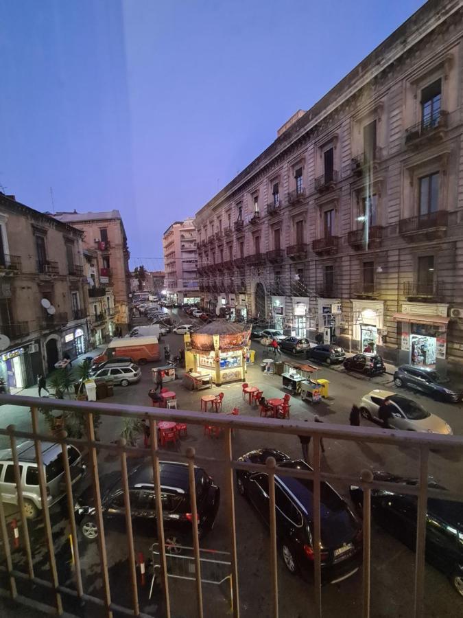 Toscano Palace Luxury Rooms 卡塔尼亚 外观 照片