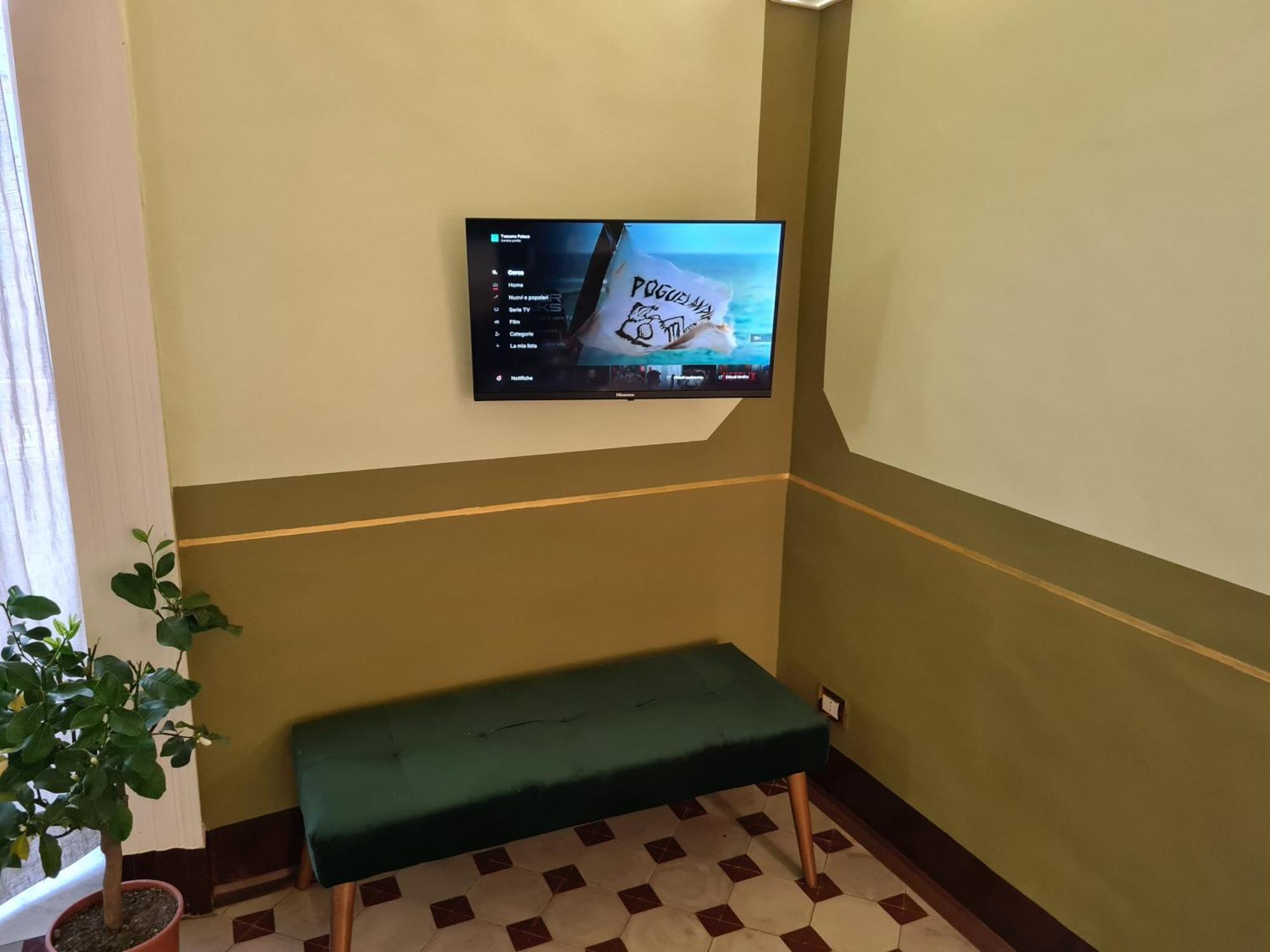 Toscano Palace Luxury Rooms 卡塔尼亚 外观 照片