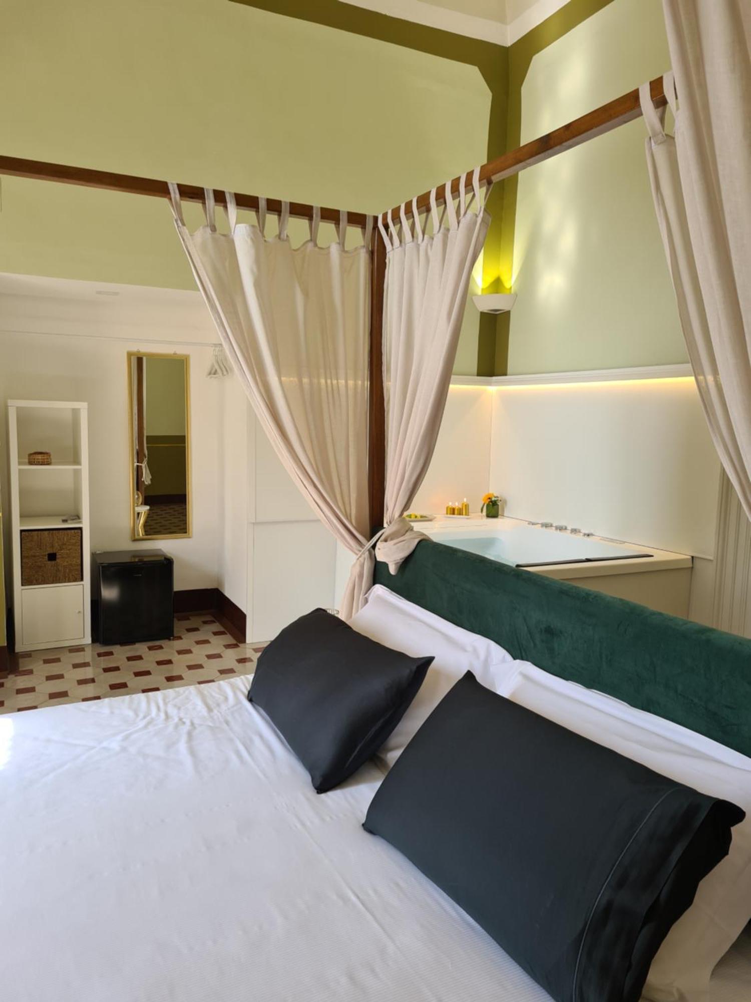 Toscano Palace Luxury Rooms 卡塔尼亚 外观 照片