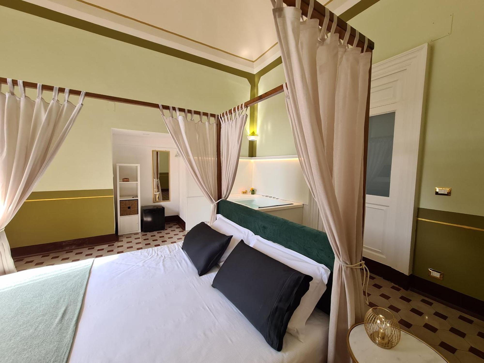 Toscano Palace Luxury Rooms 卡塔尼亚 外观 照片