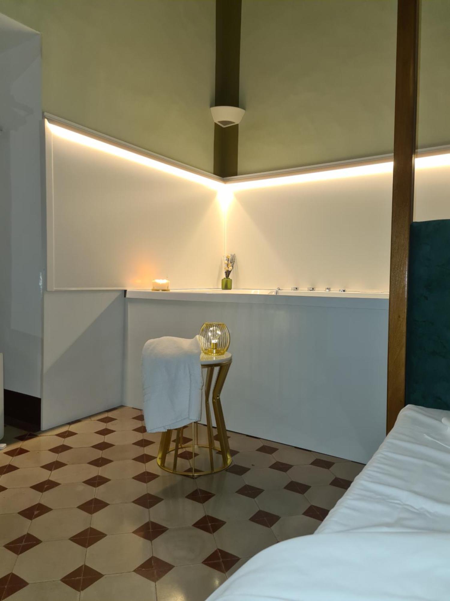 Toscano Palace Luxury Rooms 卡塔尼亚 外观 照片