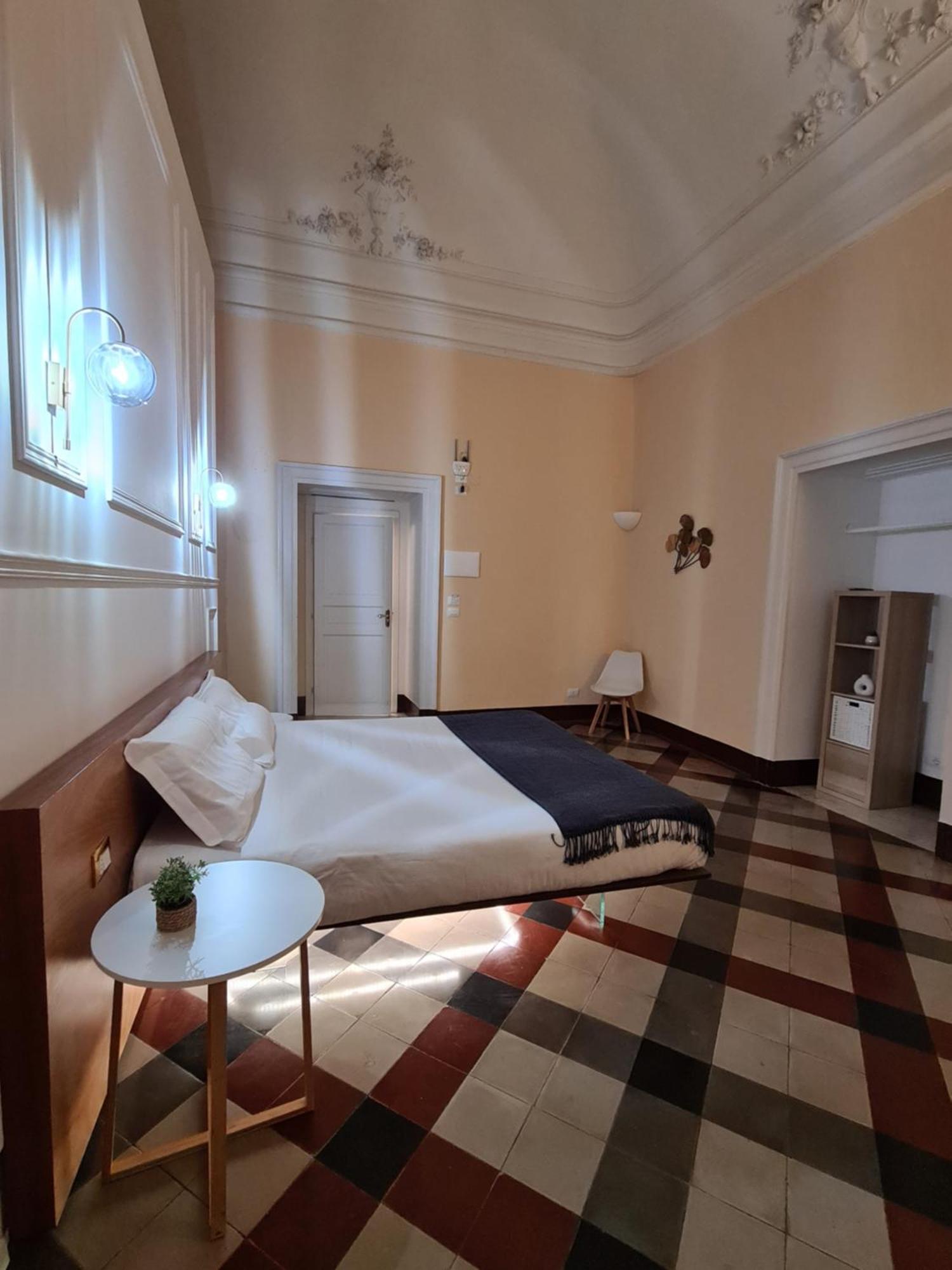 Toscano Palace Luxury Rooms 卡塔尼亚 外观 照片