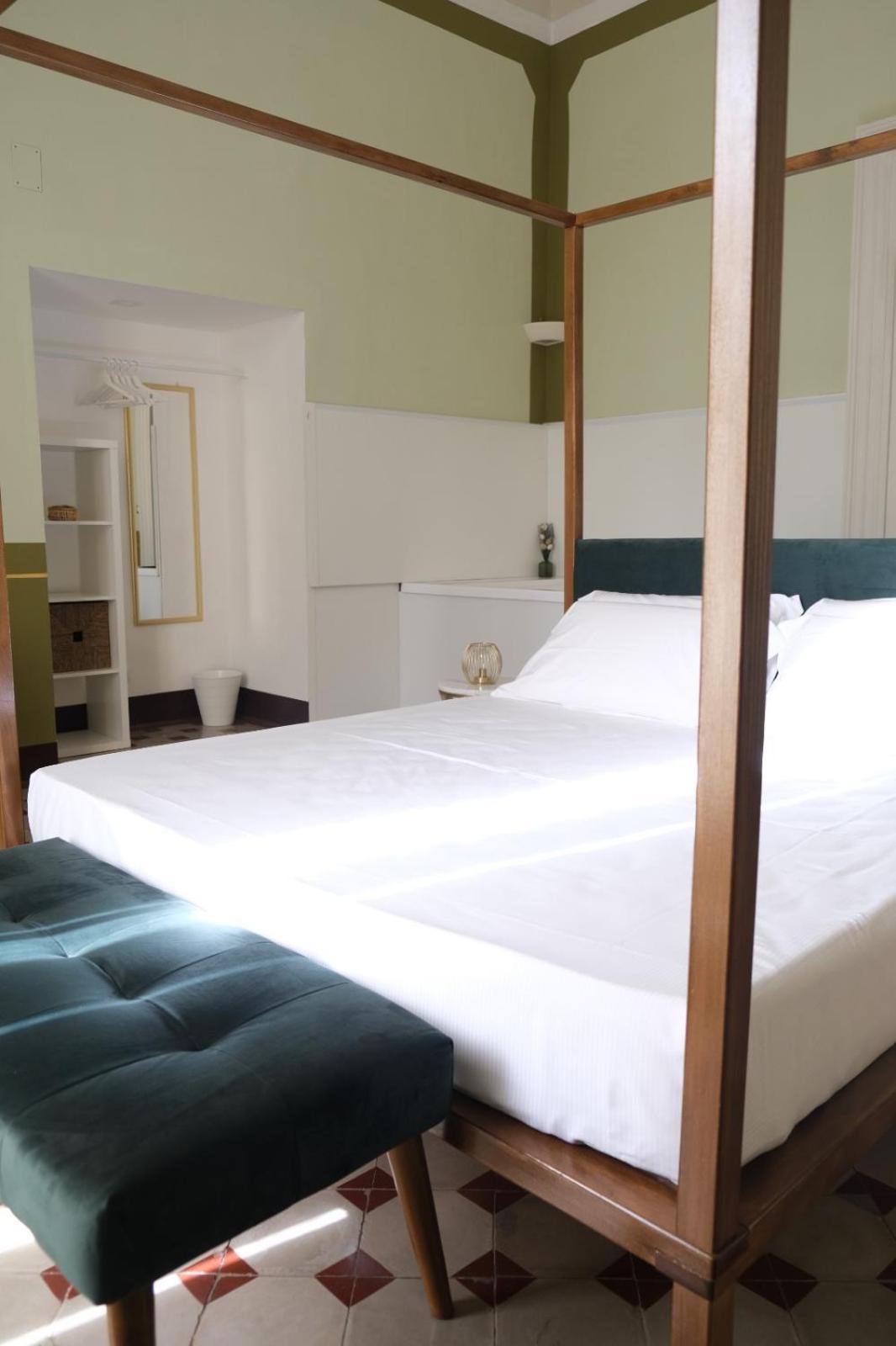 Toscano Palace Luxury Rooms 卡塔尼亚 外观 照片